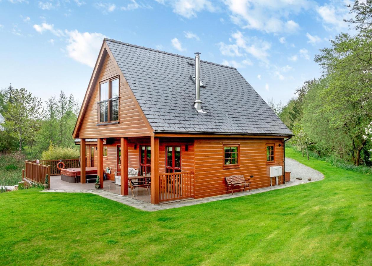 Anglesey Lakeside Lodges Menai Bridge Esterno foto