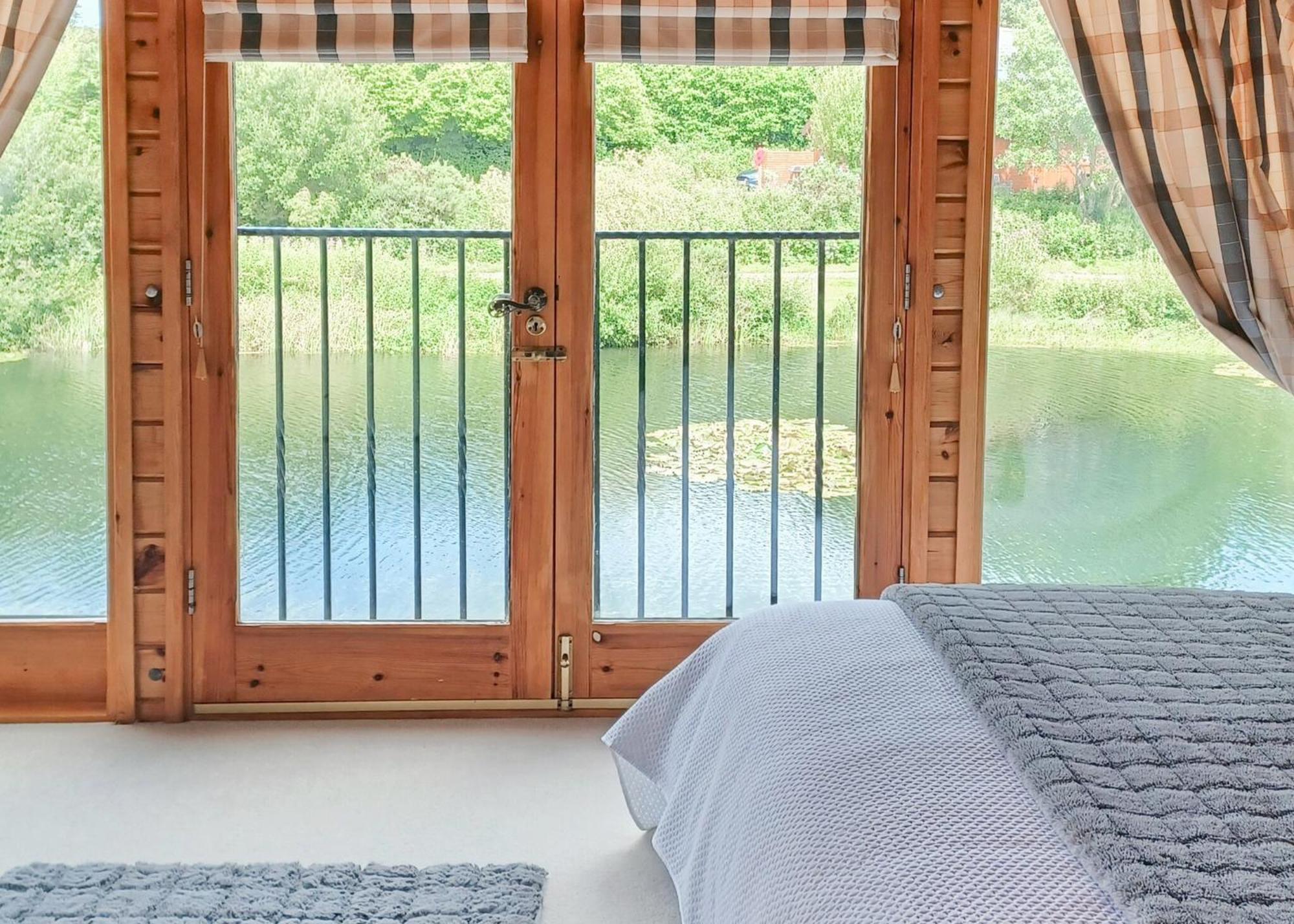 Anglesey Lakeside Lodges Menai Bridge Camera foto
