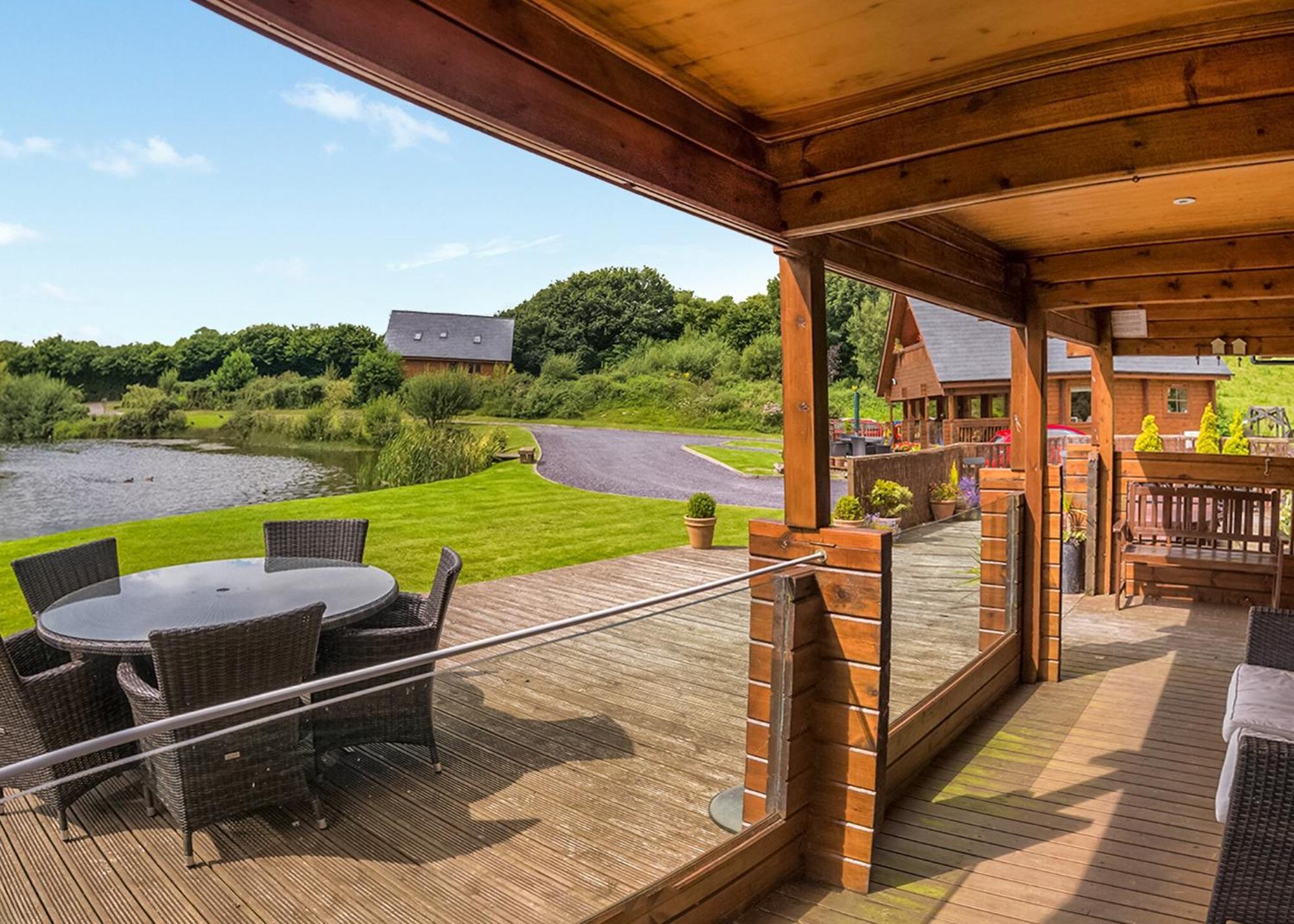 Anglesey Lakeside Lodges Menai Bridge Camera foto