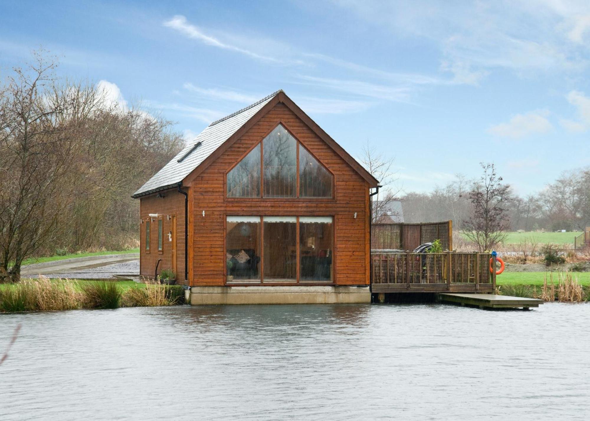Anglesey Lakeside Lodges Menai Bridge Camera foto